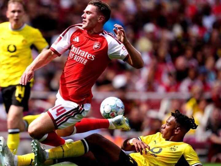 Jungstars überzeugen: Griechischer Zugang trifft – BVB mit Testspielsieg bei Arsenal