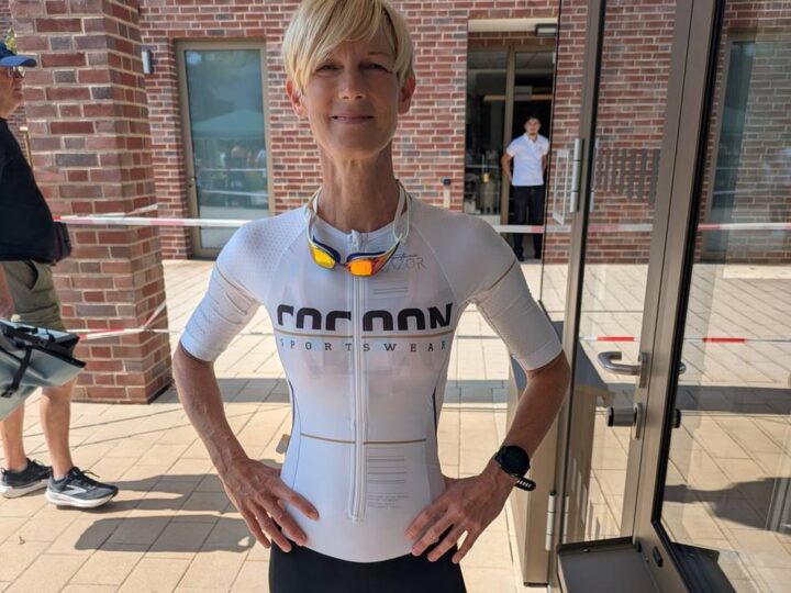 Drei Starts, drei Siege: Ex-Hückeswagenerin dominiert die Triathlon-Saison