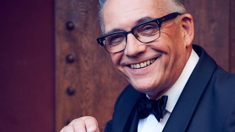 Götz Alsmann in Monheim: „Ich kann den Leuten nicht den ganzen Abend etwas vorweinen“