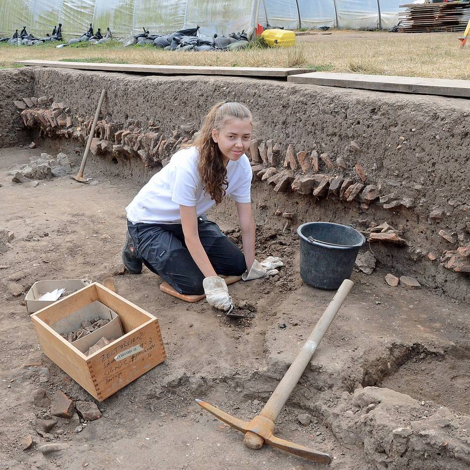 Archäologie in Xanten: Studierende graben nach Spuren der Römer – „Fund ist sehr motivierend“