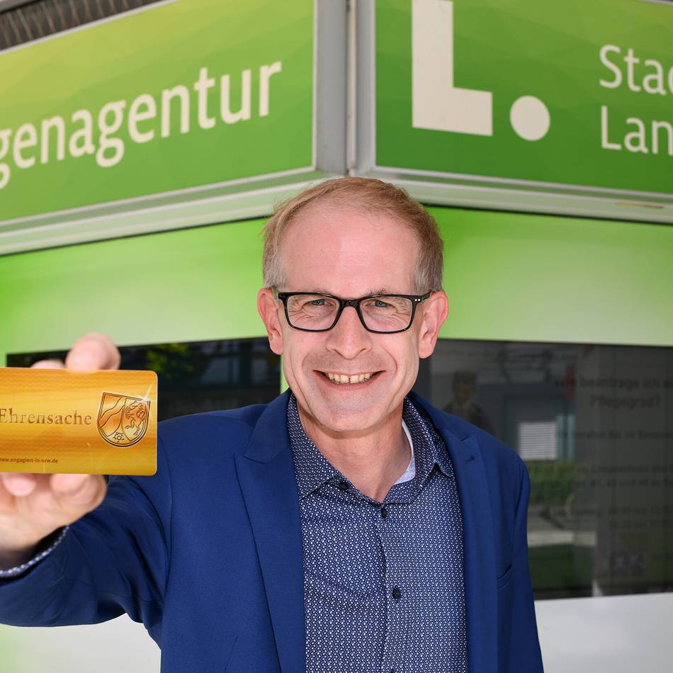 In Langenfeld: Ehrenamtskarte jetzt auch als App verfügbar