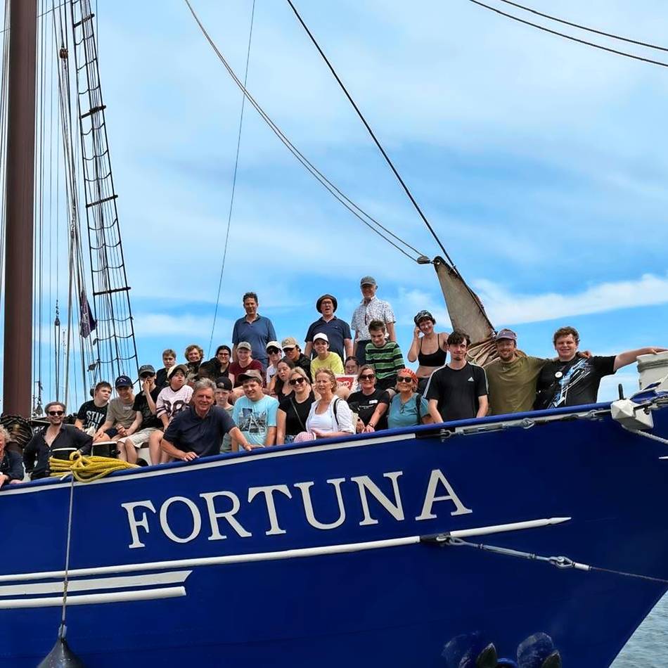 Traditionstörn mit der Paul-Moor-Schule: Gladbacher Schüler segeln mit dem Lions Club über das IJsselmeer
