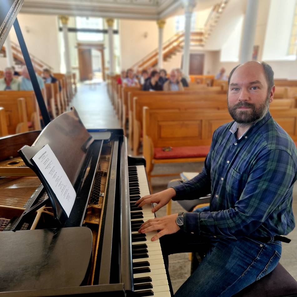 „summertime!“ in Hückeswagen: Beim Klavierkonzert von Bach träumen und zu den Sternen abschweifen
