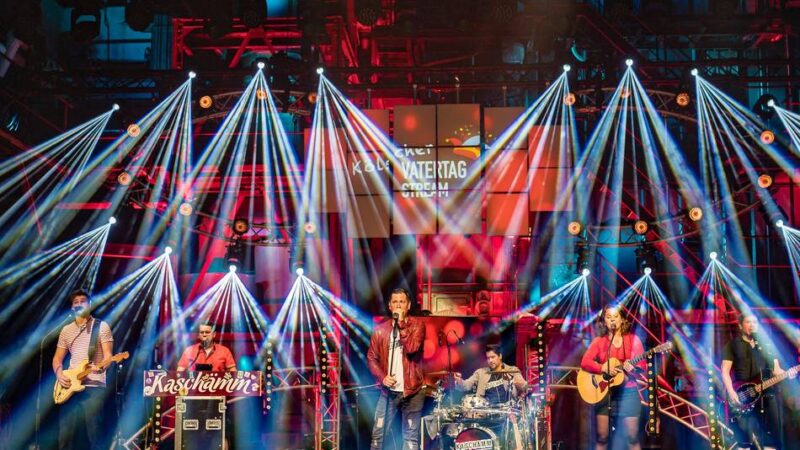 Beliebte Musikreihe in Hückeswagen: „Live unter’m Schloss“ startet mit kölscher Band „Kaschämm“