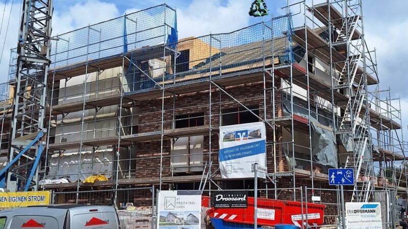 Ehemaliges Bankgelände : Nach Geldautomatensprengung in Gierath entsteht neues Wohnhaus