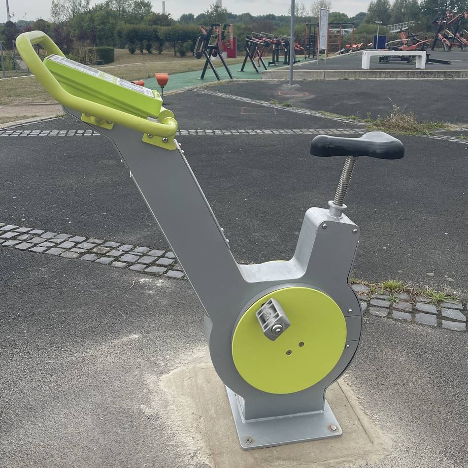 Fitness in Leverkusen: Keine Ausreden mehr – Bike macht Training im Neulandpark möglich