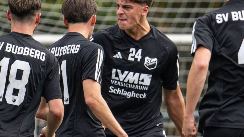 3:2-Erfolg gegen Duisburg 08: SV Budberg feiert turbulenten Heimsieg