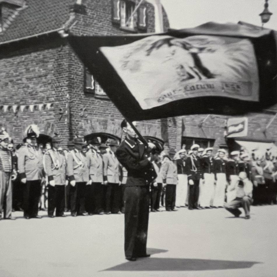 Serie Meerbusch historisch: Rebellierenden Fahnenschwenkern drohten drastische Geldstrafen