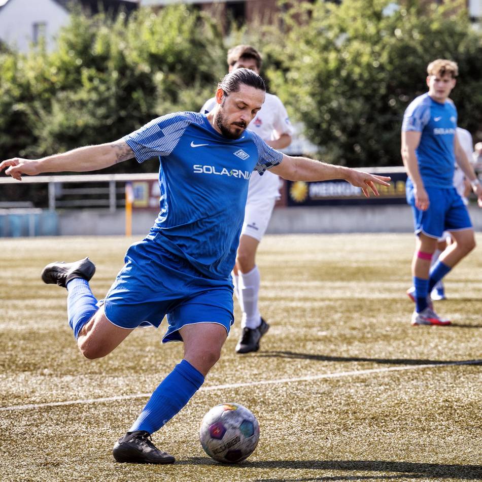 Start in die Pflichtspiel-Saison: Hömig soll für die SFB Neuwerks Bollwerk knacken
