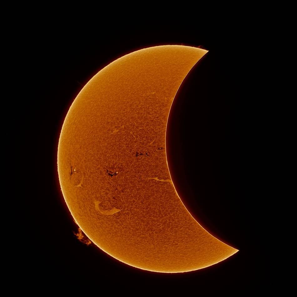 Sonnenfinsternis in Wermelskirchen: So fing ein Hobby-Astronom aus Pohlhausen die „Sofi“ ein