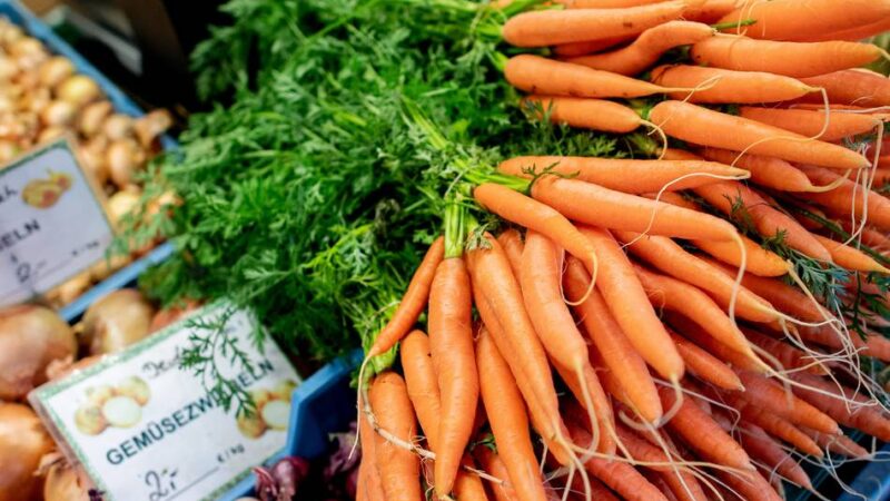 Angebot in Uedem: Markt der Begegnung lockt Bürger und Besucher in Uedems Mitte