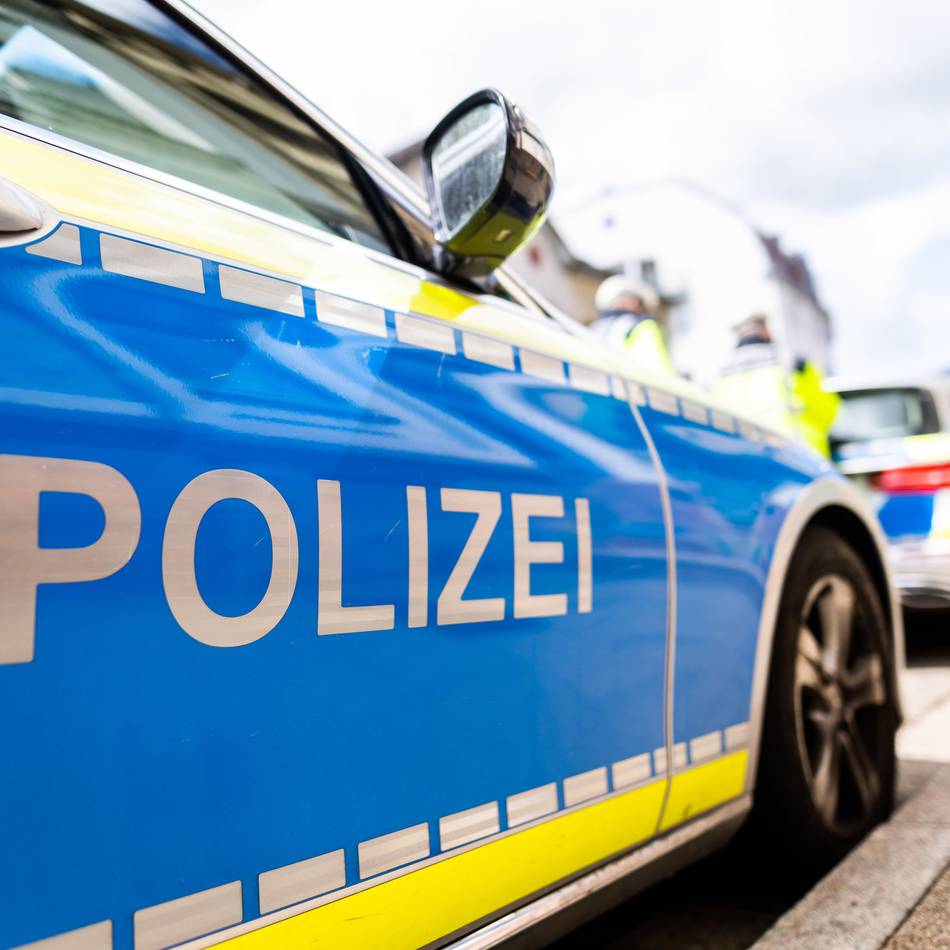 A42 bei Duisburg: Jugendliche werfen Steine auf die Autobahn