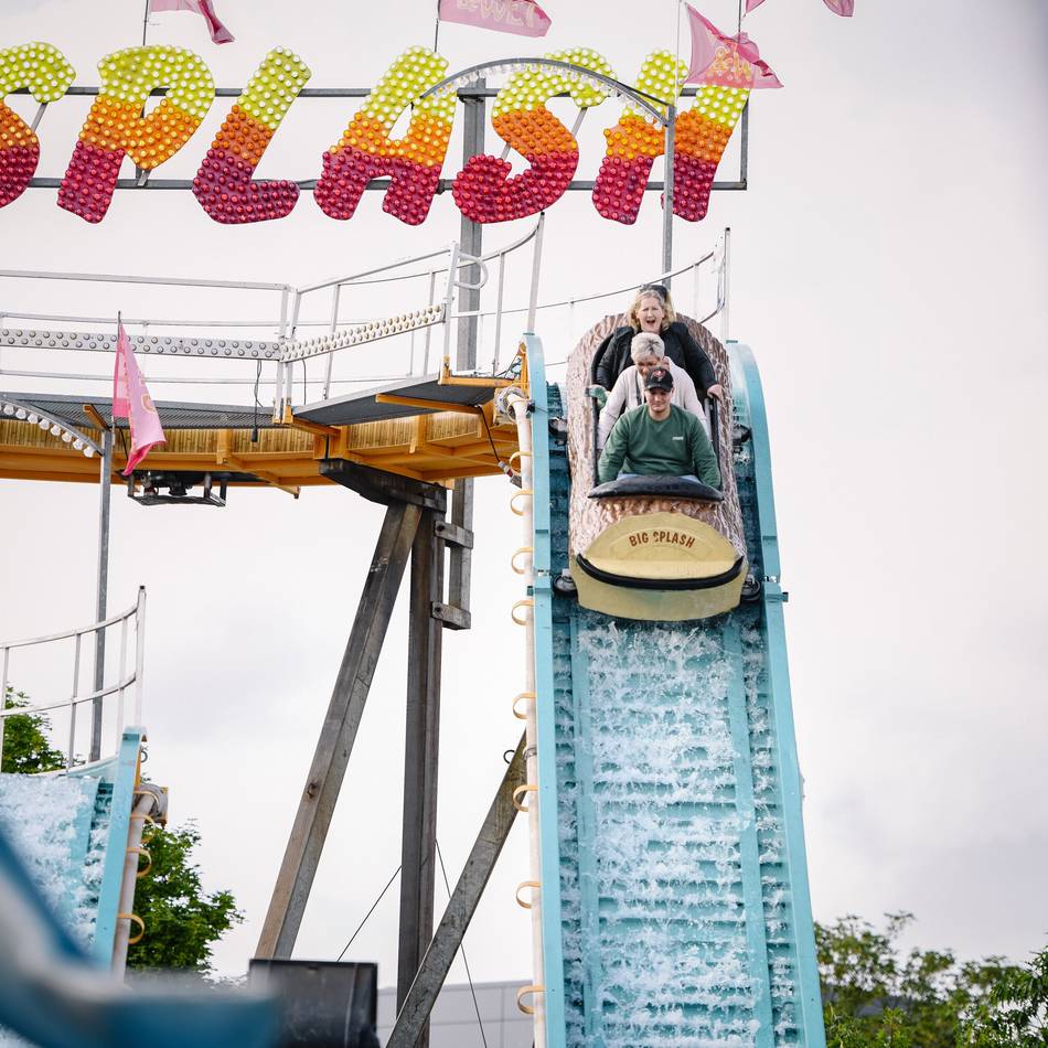 Neuss bekommt Wildwasserbahn und 85-Meter-Turm: „Einer der besten Kirmesplätze, die wir je hatten“