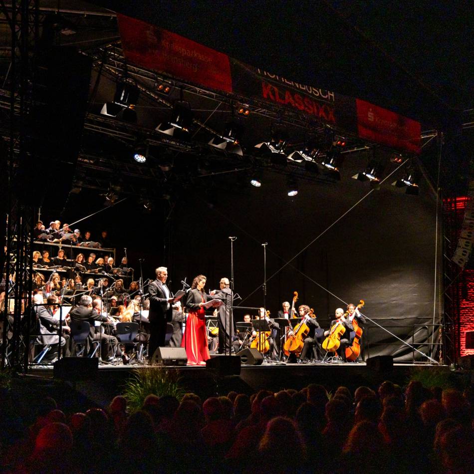 Musik zum Erkelenzer Stadtjubiläum: Bravorufe für Festivalchor und Orchester
