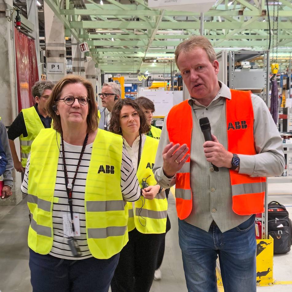 Unterwegs in Ratingen: Sommertour: Kerstin Griese zu Gast bei ABB