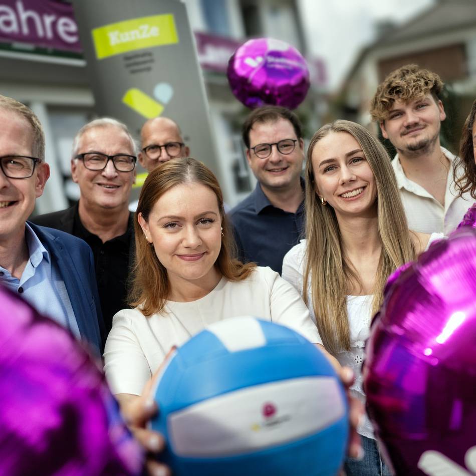 Festival in Langenfeld: 30 Foodtrucks, Live-Musik, Beachvolleyball und ein Stadtwerke-Cocktail