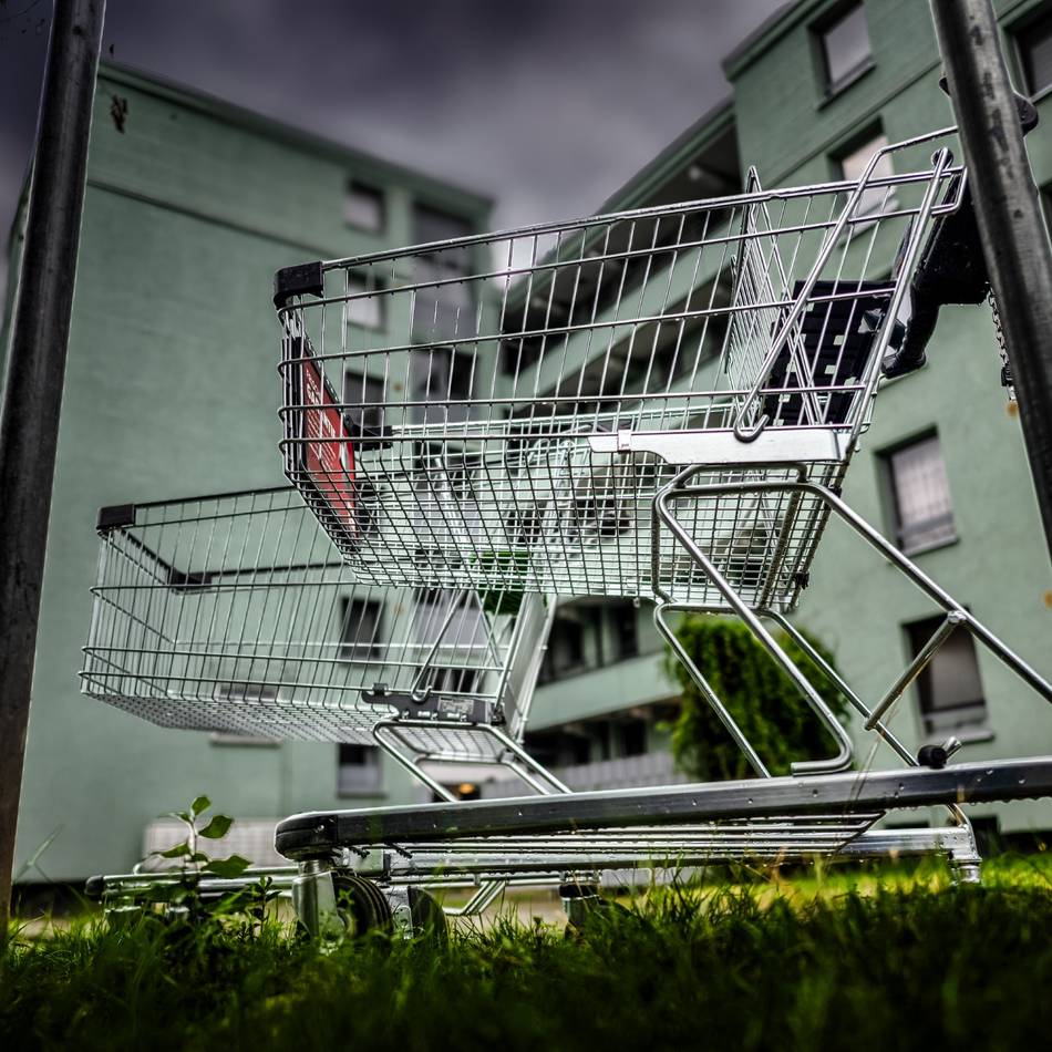In Monheim: Wer im Berliner Viertel die Kaufland-Einkaufswagen einsammelt