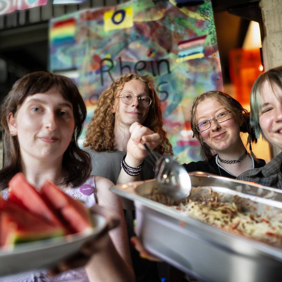 Treffen seit 2020: Queere Jugendliche finden in Monheim einen sicheren Ort