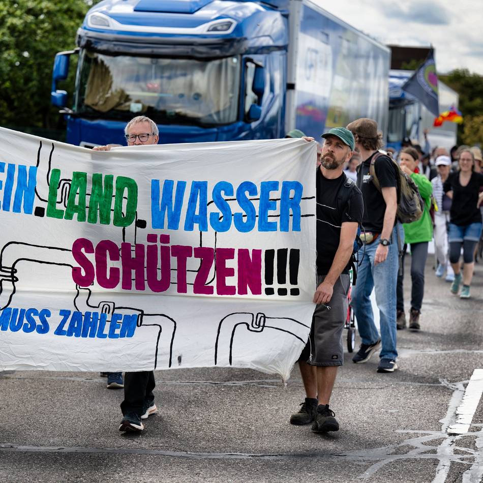 Demozug am Samstag: 60 statt 400 Teilnehmern beim Rheincamp in Monheim