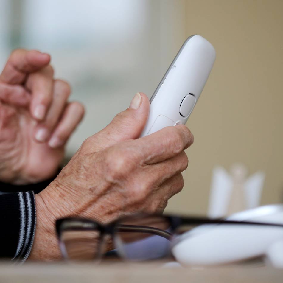 Trickbetrug am Telefon: 85-jähriger Kaarster verliert hohen vierstelligen Betrag