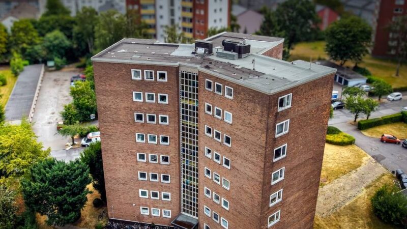 Eichenfeldstraße in Langenfeld: Wer ist für den lebensgefährlichen Stromschlag einer 14-Jährigen verantwortlich?