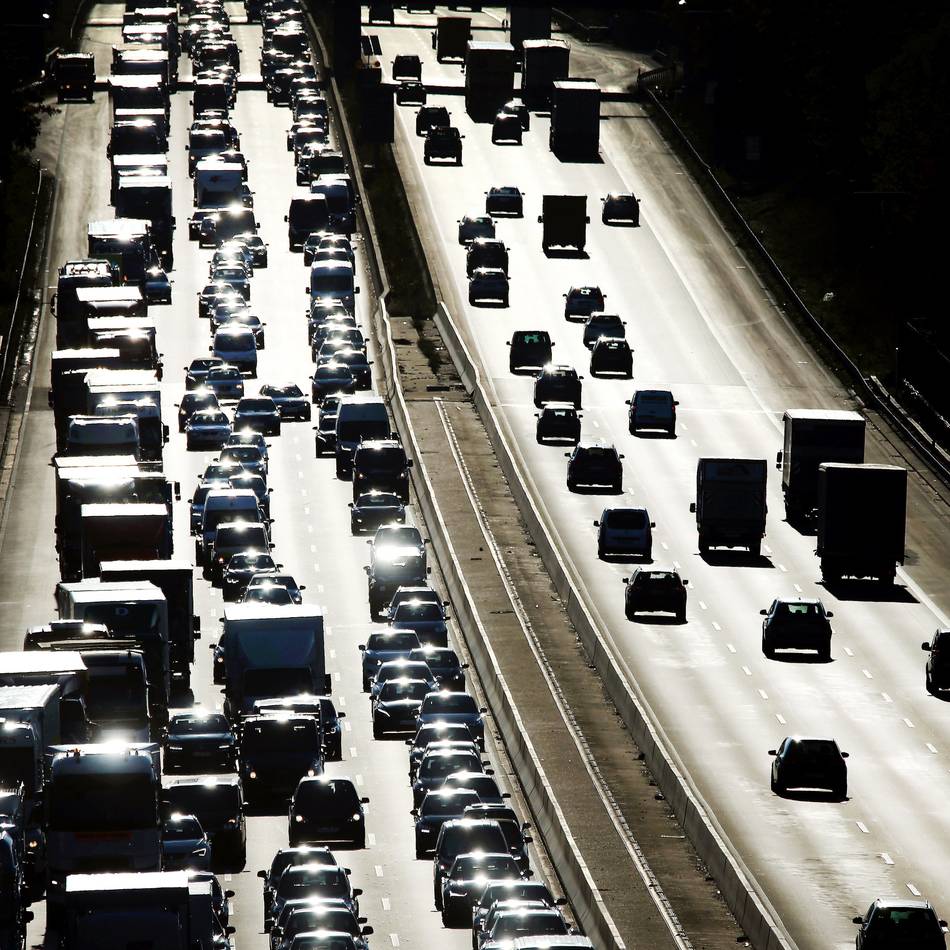 Speditionen im Kreis Mettmann: Mehr Güter vom Rhein auf die Straße – „Wo sollen die Trucks alle herkommen?“