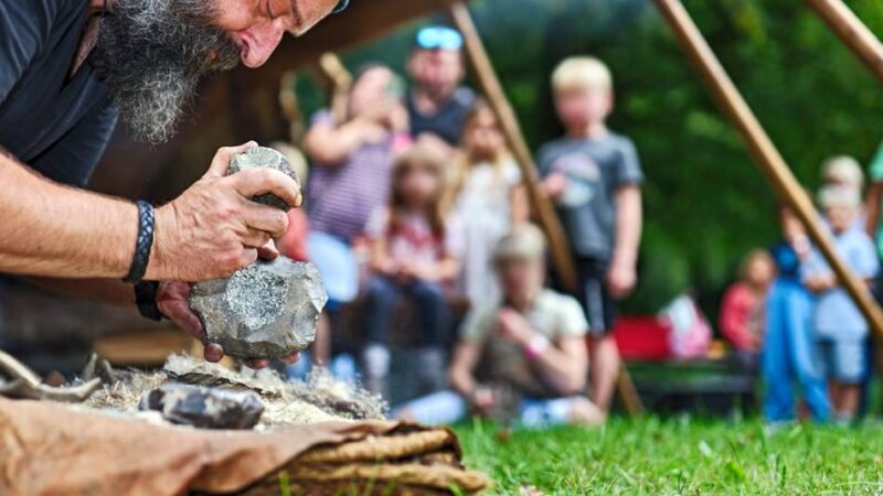 Sommerfest im Neandertal: Die Faszination des Feuers