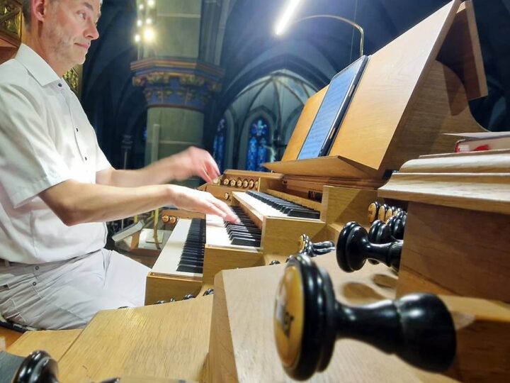Abschiedsstimmung in St. Lambertus: Zwei letzte Konzerte und ein Abbau der Orgel