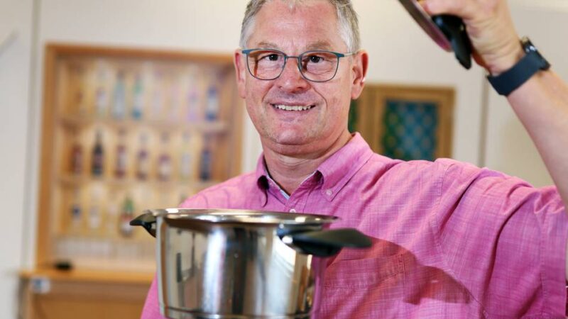 Theater in Hilden und Haan: Topf sucht Deckel – Itterbühne probt für neues Stück