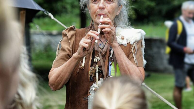 Fest im Neanderthal Museum: Jubiläum mit Pfeil, Bogen und Steinzeit-Tattoo