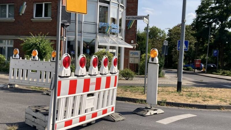 Straße in Grevenbroich dicht: Warum sich die Sperrung der Karl-Oberbach-Straße länger zieht als geplant