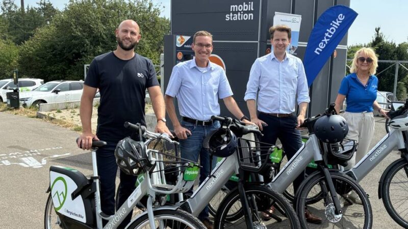 Mobilität im Bergischen Land: Neue e-Bike-Flotte mit Wechselakku und Solar