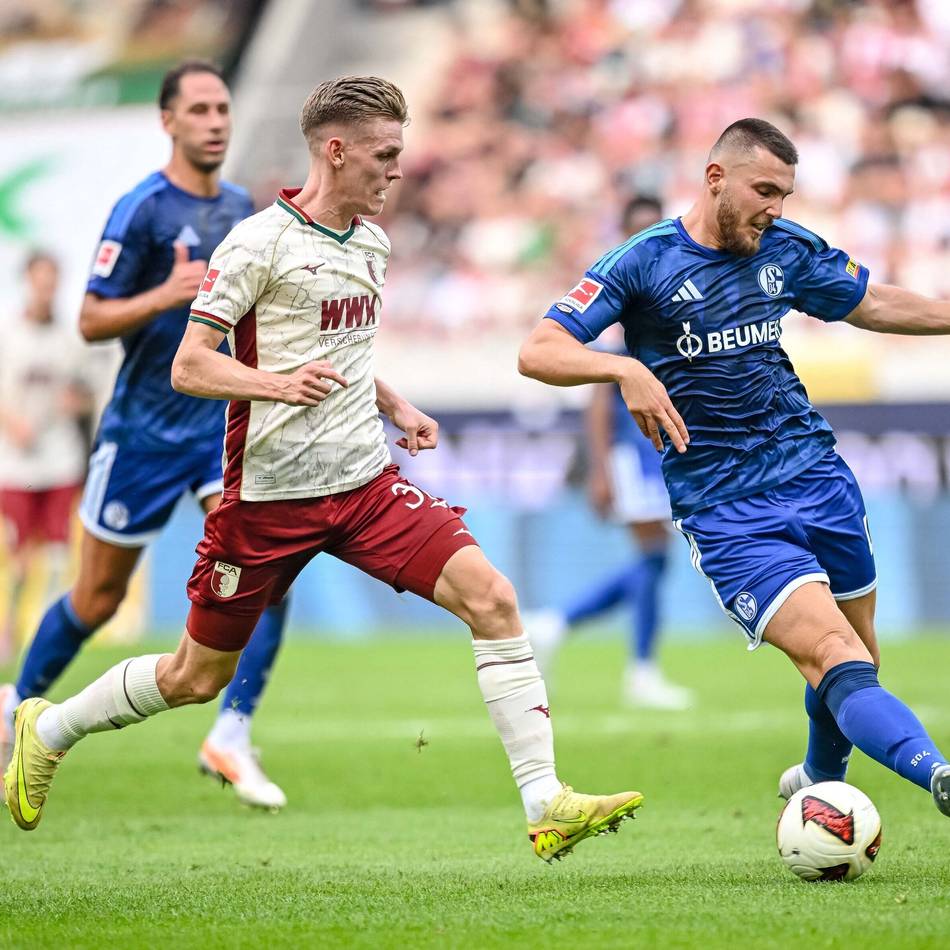 S04 verliert in Unterzahl: Schalker Dämpfer bei Bundesliga-Comeback in Augsburg