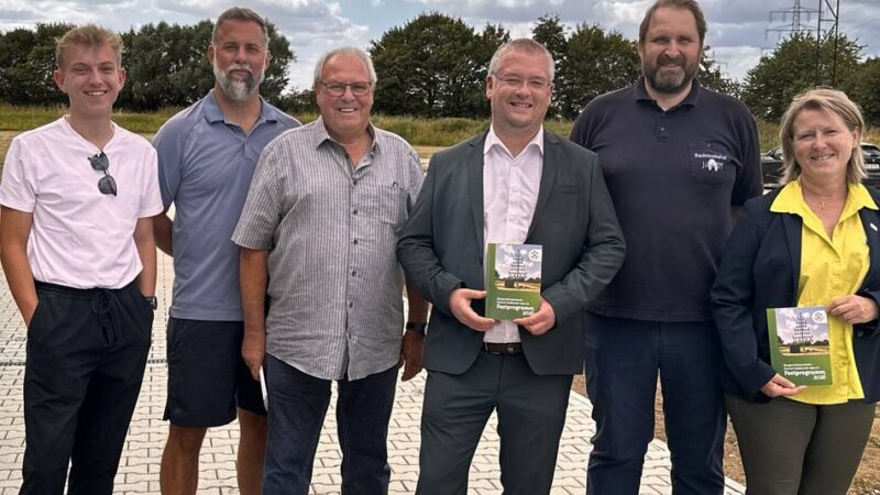 BSV in Jüchen: Schützenverein pflastert Zuwegung zum Zelt selbst