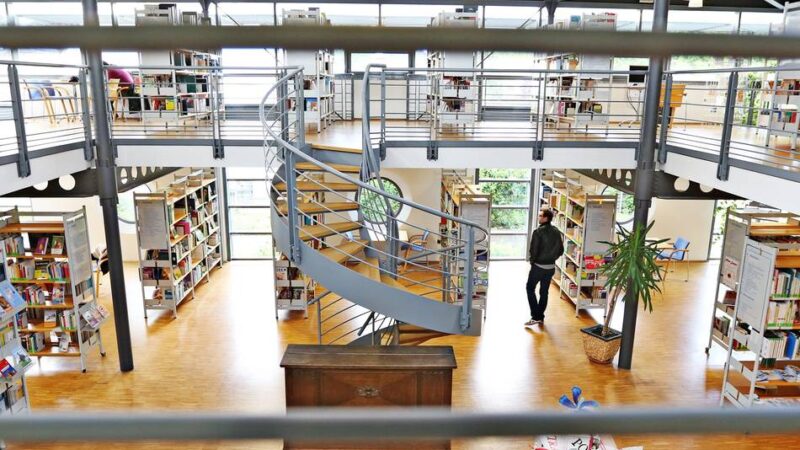 Programm der Stadtbibliothek Dormagen: Lesen, Sammeln und ins Gespräch kommen