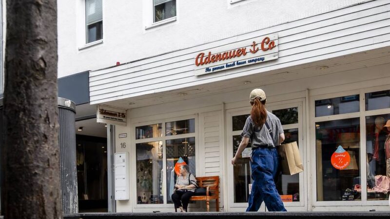 Modekette aus Kaarst: Adenauer & Co. wird nach Insolvenz verkauft – Düsseldorfer Standort steht auf der Kippe