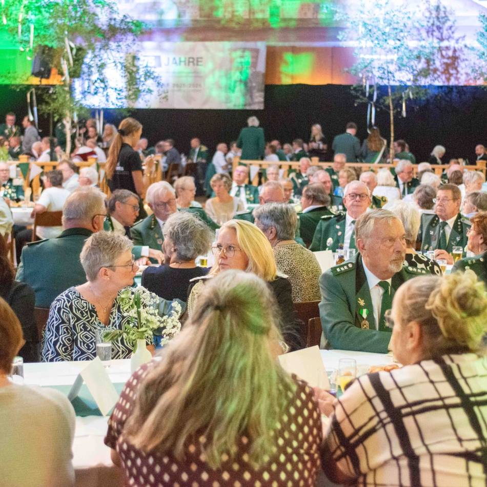 Schützen in Emmerich: Sebastianer feiern ihr Jubiläum mit großem Festakt