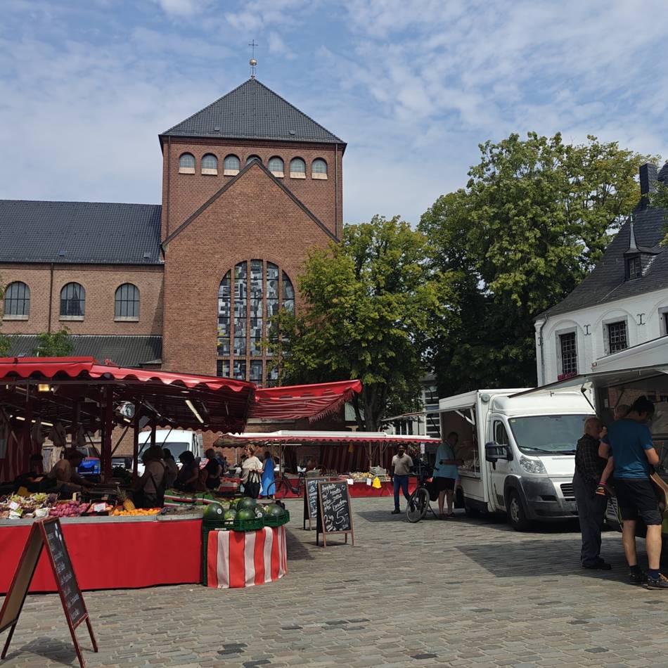 Wochenmarkt in Erkelenz: Hitze trifft den Markt – Händler passen sich an