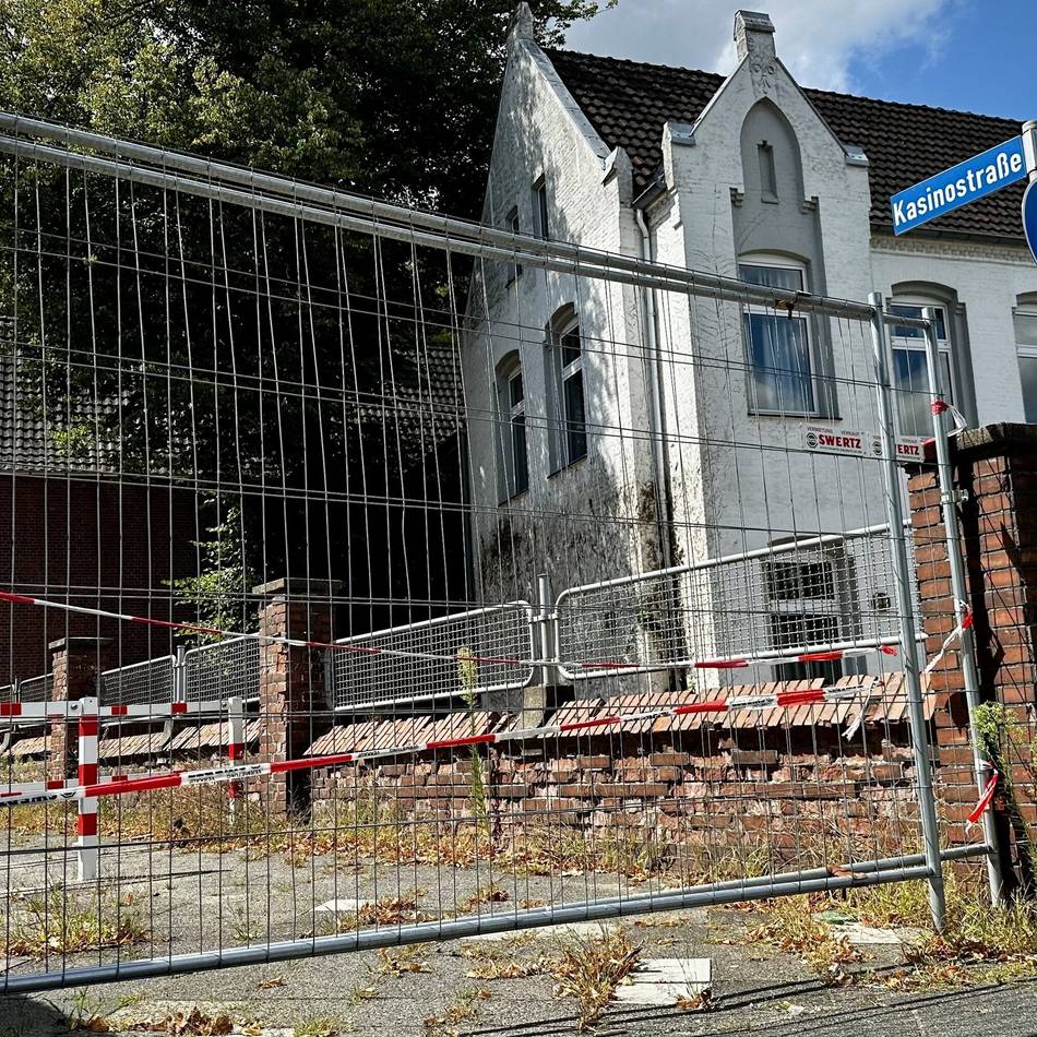 Ehemalige Luther-Schule in Kleve: Durchgebogene Dachbalken – Gutachterin warnt vor Einsturzgefahr