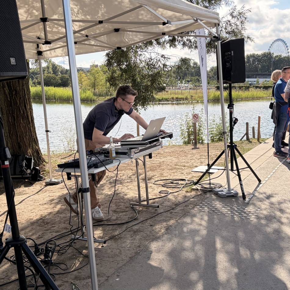 Neuss Marketing und Grünes Herz: Zweites Event „Sundowner am See“ auf der Laga