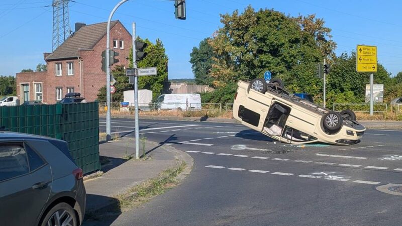 Verkehrsunfälle in Süchteln: Zwei Unfälle in einer Stunde legen Straßen lahm