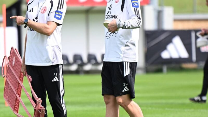 „War ein Missverständnis“: Fortunas Co-Trainer ärgert sich über eigenen Spieler – Strafe folgt sofort