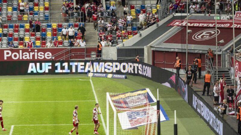 Riesiger Frust nach Abpfiff: Spott, Pfiffe und dann schicken Fans die Spieler weg – Fortuna-Stimmung kippt sofort