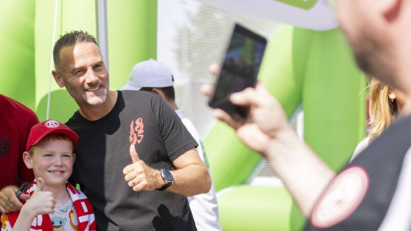 „Beim Bedanken soll es nicht bleiben“: Fortunas Fans haben vorgelegt – was Trainer Ende jetzt in Mannheim verspricht