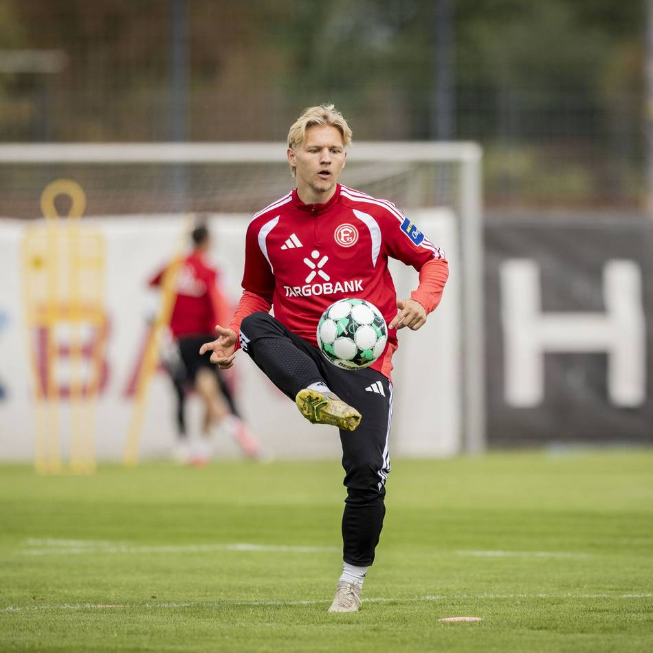 Seine Erfahrungen sollen helfen: Müller bleibt ruhig – was das Fortuna-Team aus seinen schwierigen Zeiten lernen kann