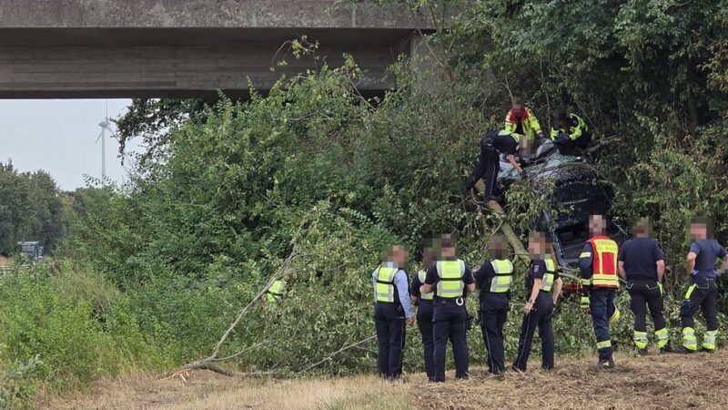 Ermittlungen in Mönchengladbach: Nach Obduktion – neue Details zum Unfall auf der A46