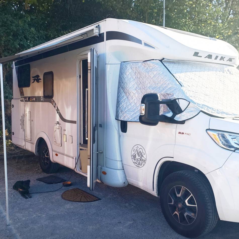Mit dem Camper im Grenzland unterwegs: Wohnmobilreisende verraten ihre besten Tricks gegen Hitze