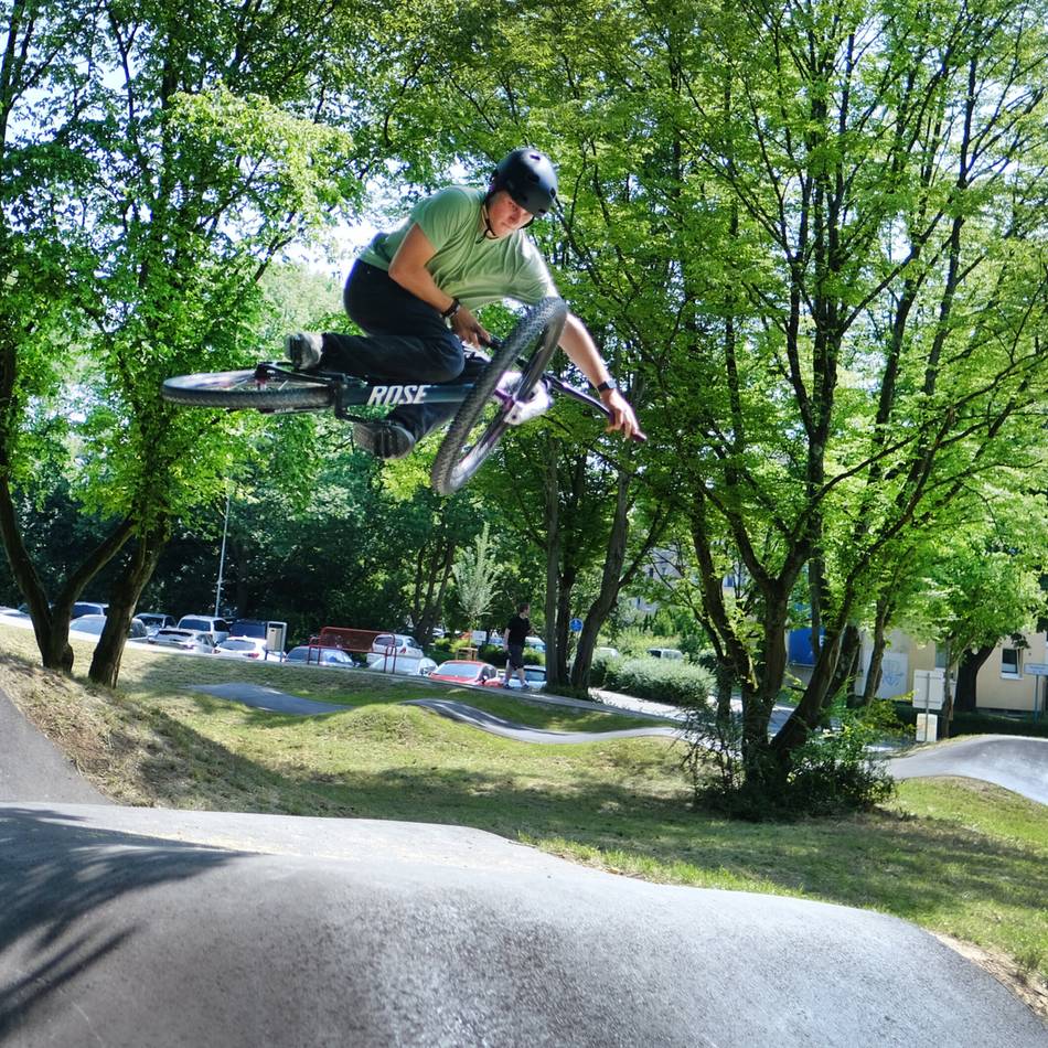 Jugendkultur in Ratingen: Nachtfrequenz macht den Pumptrack zur Partybühne