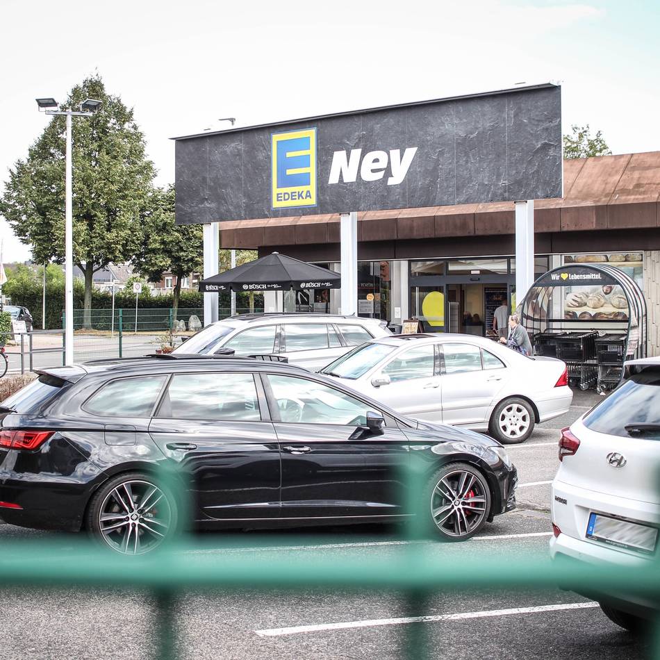 Nahversorgung in Grevenbroich: „Prüfen Neuaufstellung des Standorts“ – zieht Edeka in der Südstadt bald um?