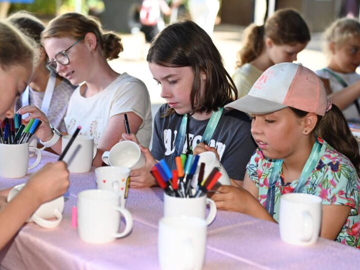 Zweiwöchige Ferienaktion in Hückeswagen gestartet: Kinderdorf simuliert das echte Erwachsenenleben